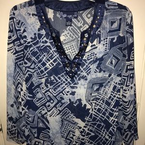 Woman’s Blue Printed/Beaded Tunic SZ 2x
